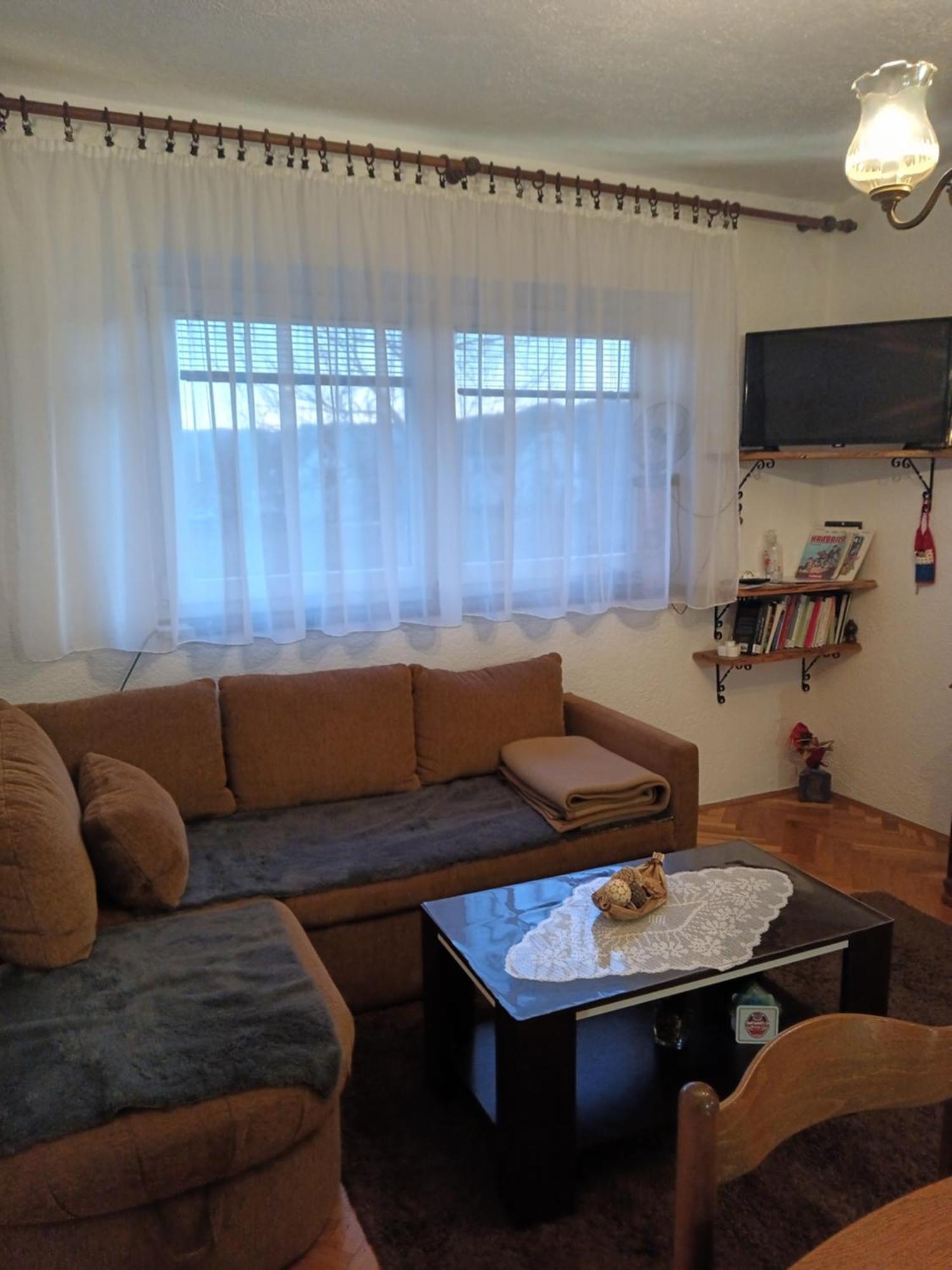 Apartman Pavelic Lovinac  Εξωτερικό φωτογραφία